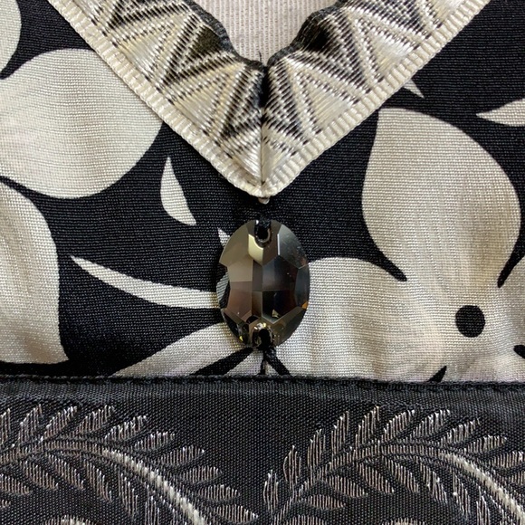 Nicole Miller Collection 10 - Picture 4 of 8